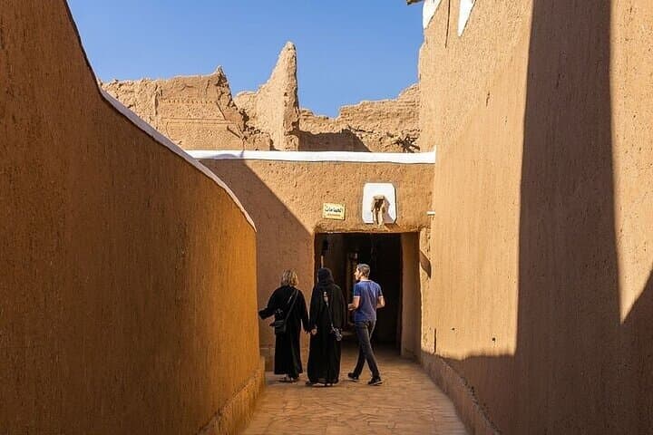 Ushaiger Heritage Village Day Trip from Riyadh — Salt Flats & Traditions photo 6