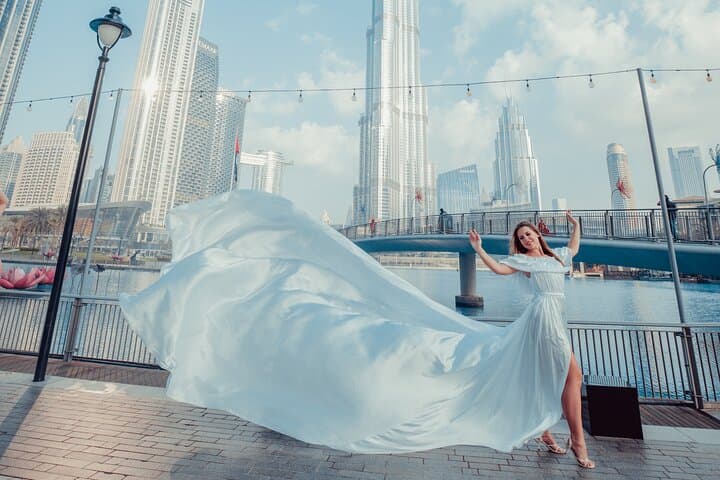 Dubai private photography tour: capture burj khalifa, desert & coastline photo 2