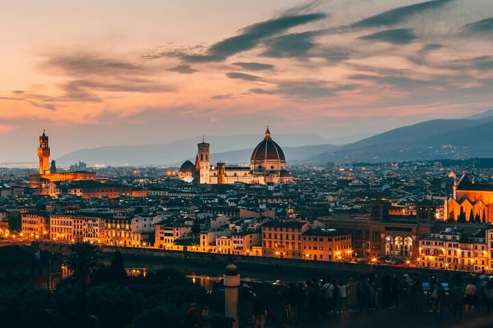 Professional Photoshoot at the Duomo Florence — Capture Timeless Moments photo 2