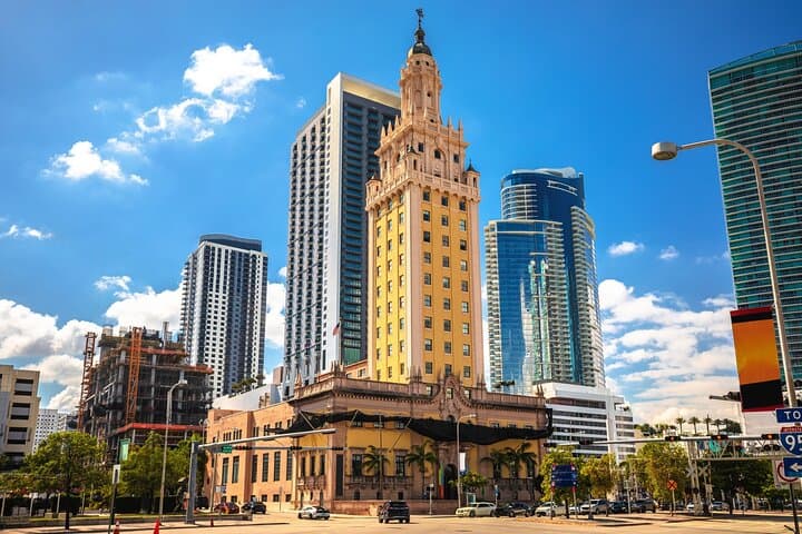 Miami Downtown Private Guided Walking Tour — Freedom Tower, Bayfront & Hidden Gems