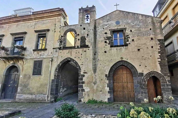 Randazzo & Etna Winery Tour — Medieval Streets and Volcanic Wines photo 3