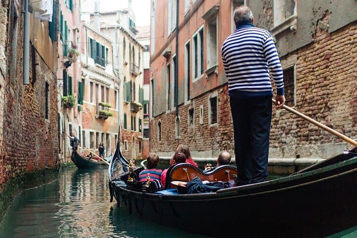 Welcome to Venice: St. Mark's Basilica Tour & Gondola Ride photo 5