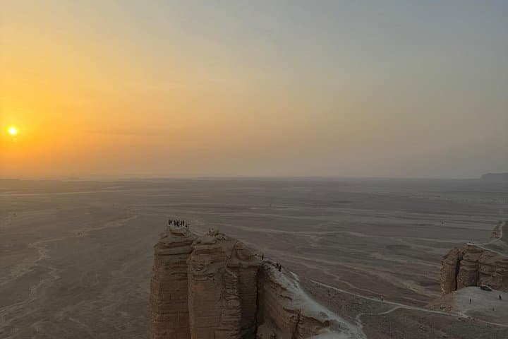 Edge of the World & Arabian Gazelles: Half‑Day Adventure from Riyadh photo 4