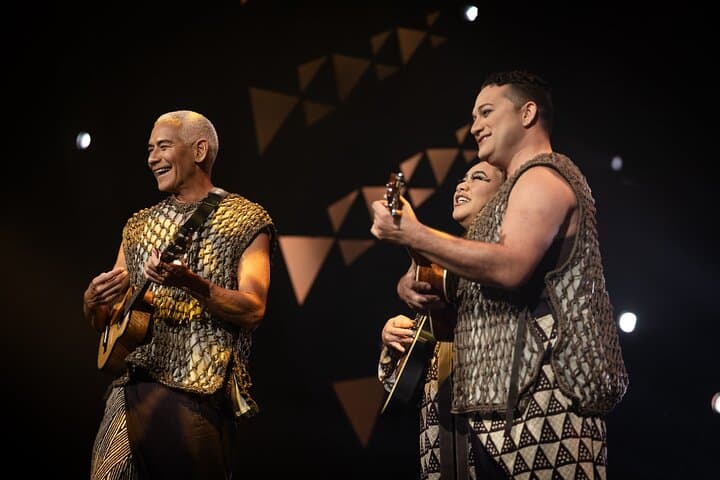 Auana by Cirque du Soleil Waikiki — Hawaiʻi-Inspired Spectacle at the Outrigger Beachcomber photo 2