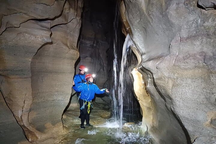 Cave Stream Caving & Castle Hill Full-Day Adventure from Christchurch