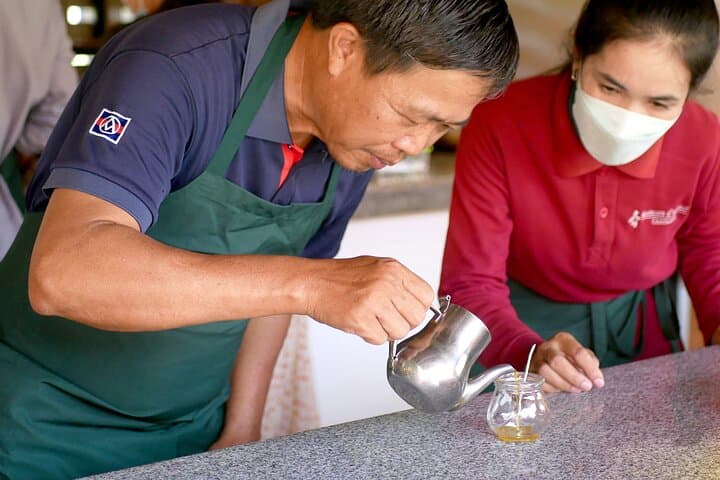 Make Cambodian Scented Candles: Siem Reap DIY Workshop with Local Artisans