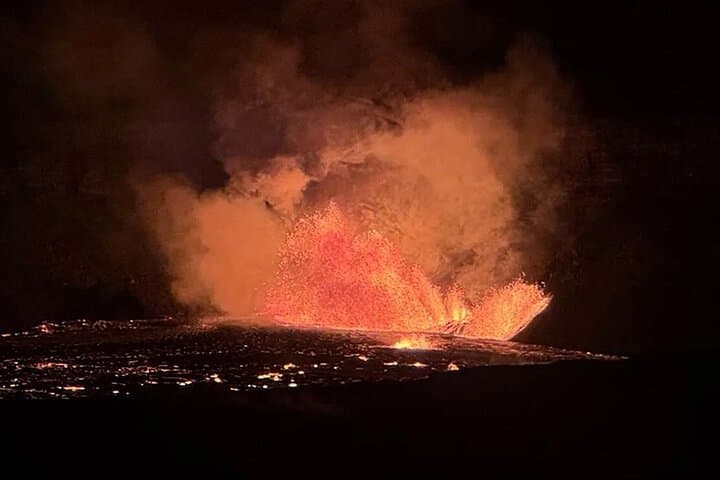 Soar Over Kilauea Volcano: The Ultimate Big Island Helicopter Adventure photo 4