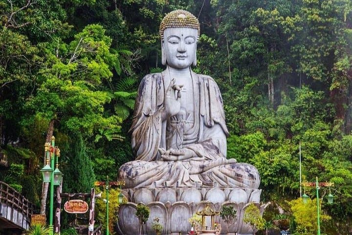 Genting Highlands Day Trip: Awana Cable Car, Chin Swee Temple & SkyWorlds photo 2