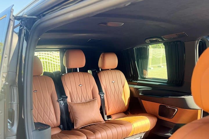 Private Luxury Chauffeur Service in Dubai & Abu Dhabi | Mercedes, BMW, Lexus photo 2