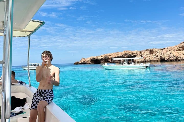 Daymaniyat Islands Half-Day Snorkel: 5-Hour Boat Trip from Muscat photo 5