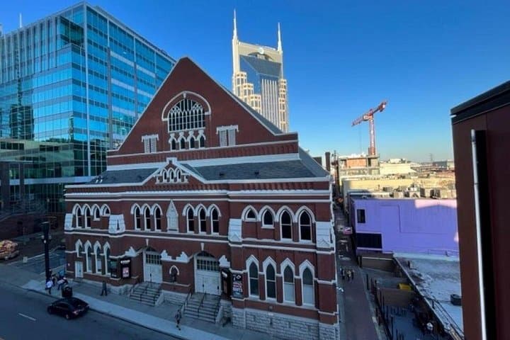 Nashville Music and History Walking Tour — Hidden Gems with a Local Guide photo 4