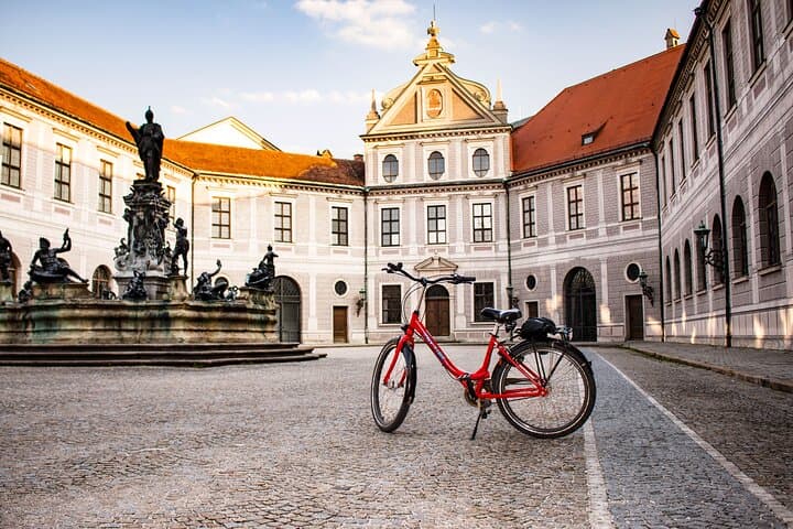 Munich Electric Bike Tour: Best of Munich in 4 Hours photo 2
