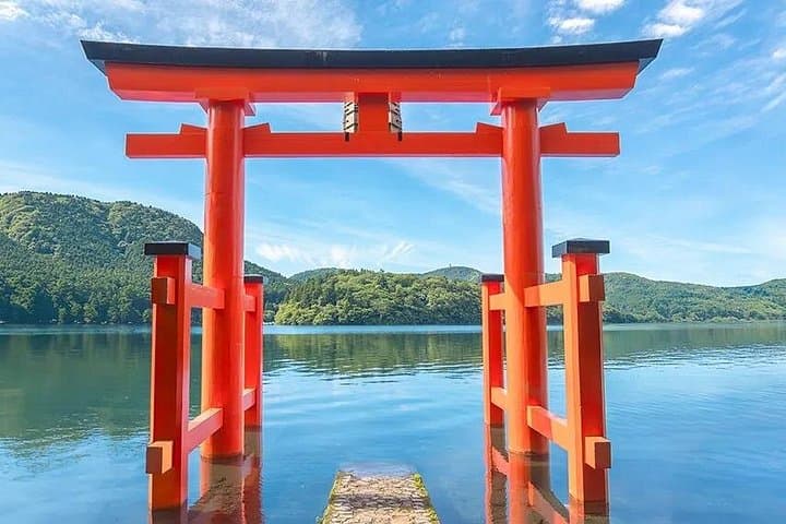 Mt Fuji and Hakone Land, Sea & Air Day Tour from Tokyo photo 4