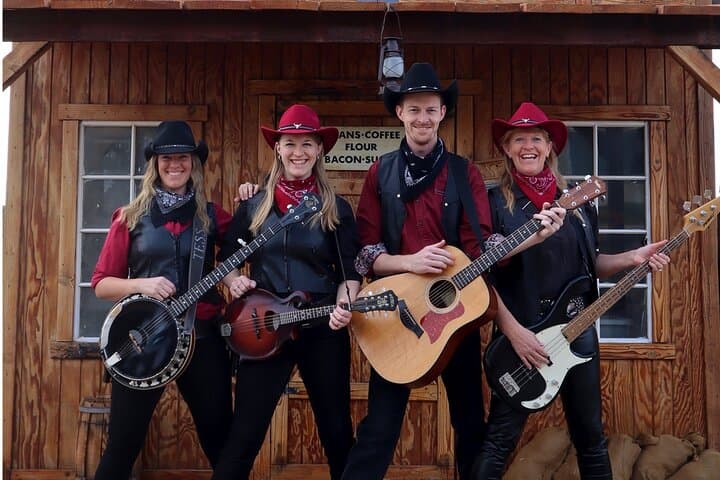 Wild West Chuckwagon Lunch at Firelight Barn, Henderson