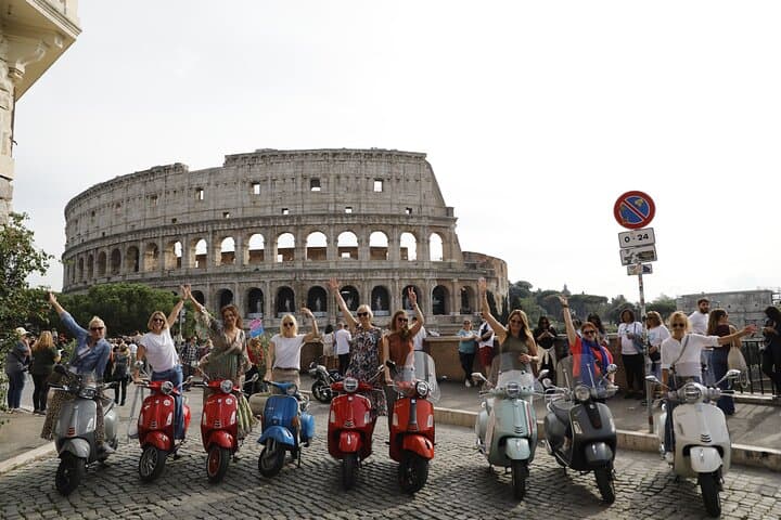 Explore Rome by Vespa: Colosseum to Janiculum on a Guided Scooter Tour photo 4