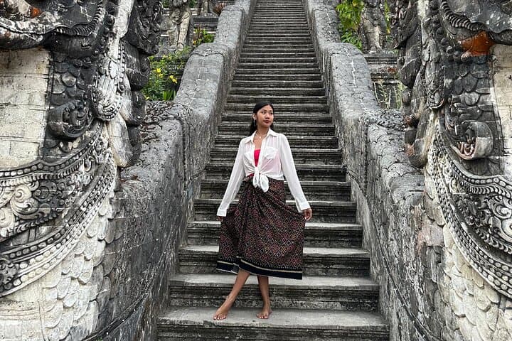 Private Female Driver in Bali: Personalized Full-Day Cultural & Scenic Tour photo 6