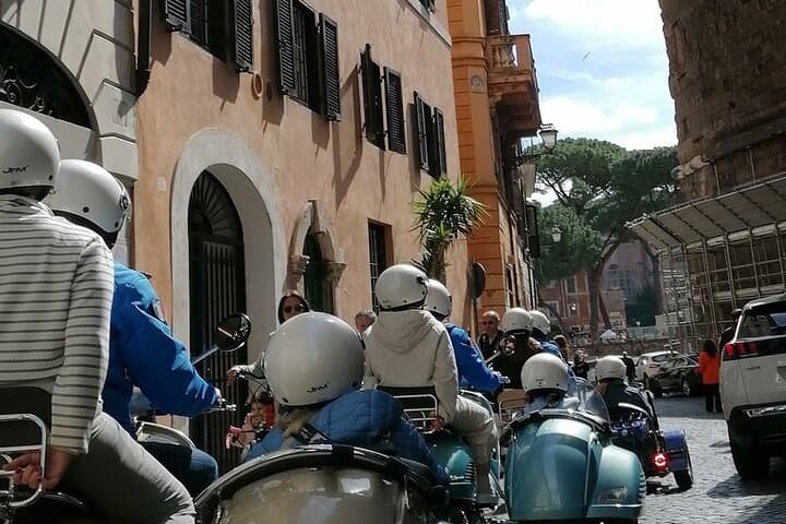 Rome Vespa Tour: See Ancient Streets by Vespa in 3 Hours photo 3
