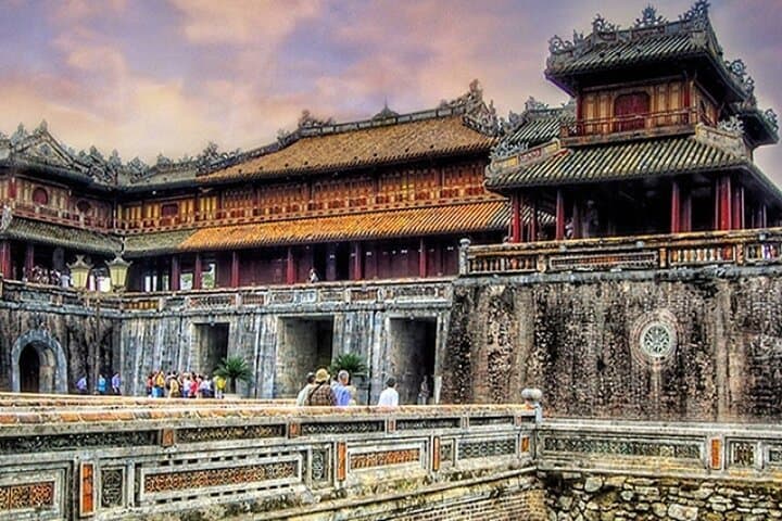Hai Van Pass to Hue: Full-Day Scenic Drive and Imperial City Tour