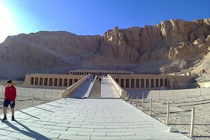 West Bank & Karnak Temple Day Tour in Luxor — Valley of the Kings Experience