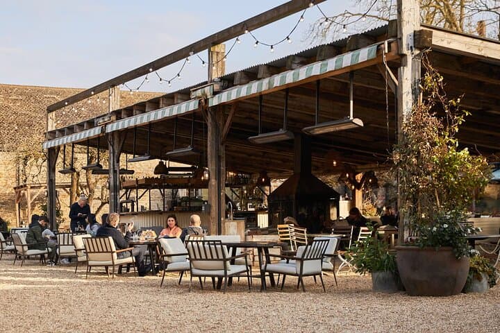 Private Transfer: Heathrow Airport to Soho Farmhouse (Chipping Norton) photo 6