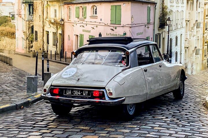 Vintage Citroën DS Private Paris Tour — Open-Top City Drive photo 2