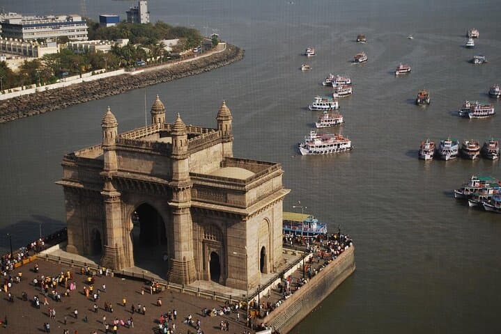 Unveiling Mumbai’s Wonders: A City Tour with Chai photo 2