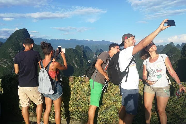 Yangshuo Li River Electric Boat, Xianggong Hill & Yulong River Biking Tour photo 4