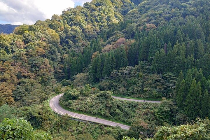 Kutani Full-Day Cycling Tour: Ride Through Kutani Ceramics & Onsen Villages photo 2