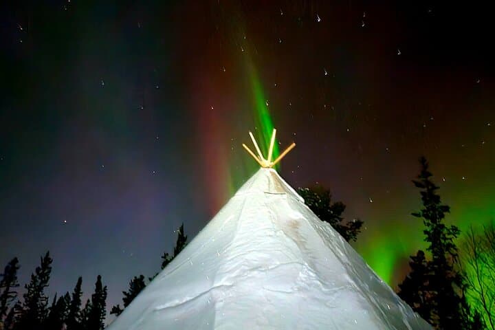 Reindeer Sleigh & Northern Lights Tour in Jukkasjärvi photo 2