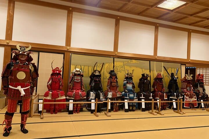 strawberry-picking-and-samurai-streets-tamba-sasayama-day-tour photo 5
