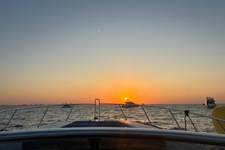 Sunset Yacht Cruise Dubai Marina: Romantic Private Evening Cruise photo 3