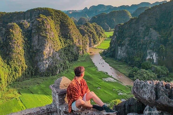 Private Luxury Day Trip: Tam Coc, Mua Cave & Hoa Lu from Hanoi photo 2