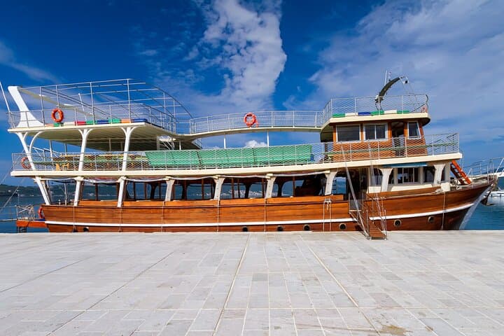 Full-Day Boka Bay Cruise from Budva: Kotor, Perast, Blue Cave & Miriste Lagoon photo 3