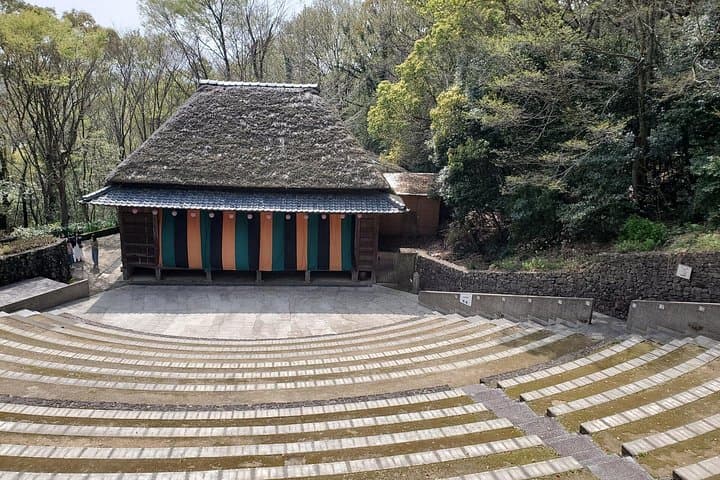 Takamatsu Yashima Heritage Walking Tour: Ritsurin Garden, Shikoku Mura & Coastal Views
