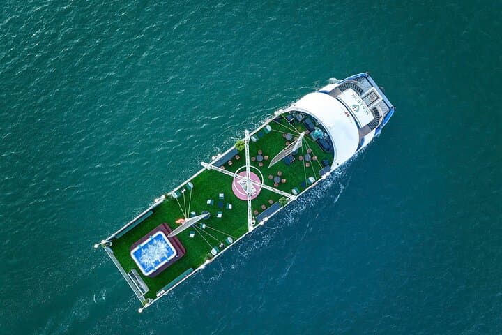 Premium Halong Bay Day Cruise: Jacuzzi, Kayak & Sung Sot Cave photo 6