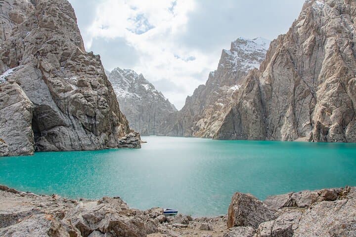 Horse Trek to Kel Suu Lake — 6-Day Horseback Journey in Kyrgyzstan