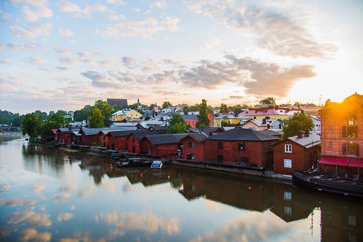 Private Premium Tour to Medieval Porvoo: Old Town Walking & Riverside Warehouses