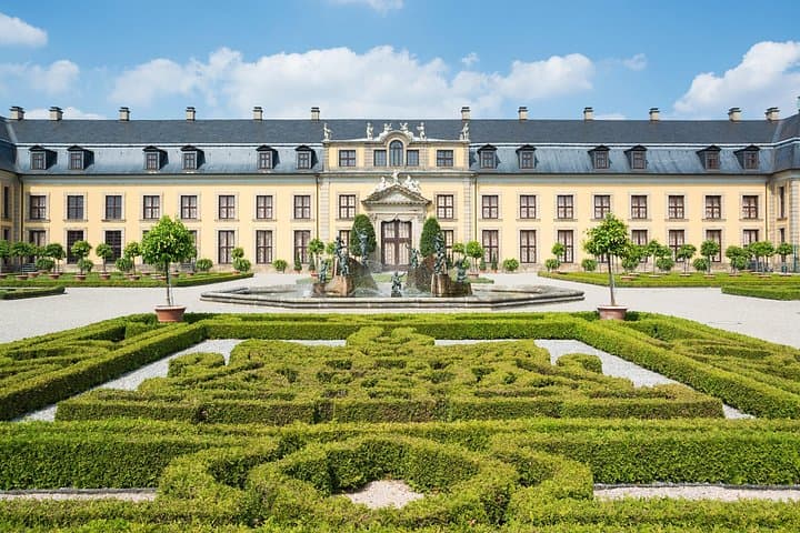 Amsterdam to Hannover Private Transfer with 2-Hour Stop at Marienburg Castle photo 6