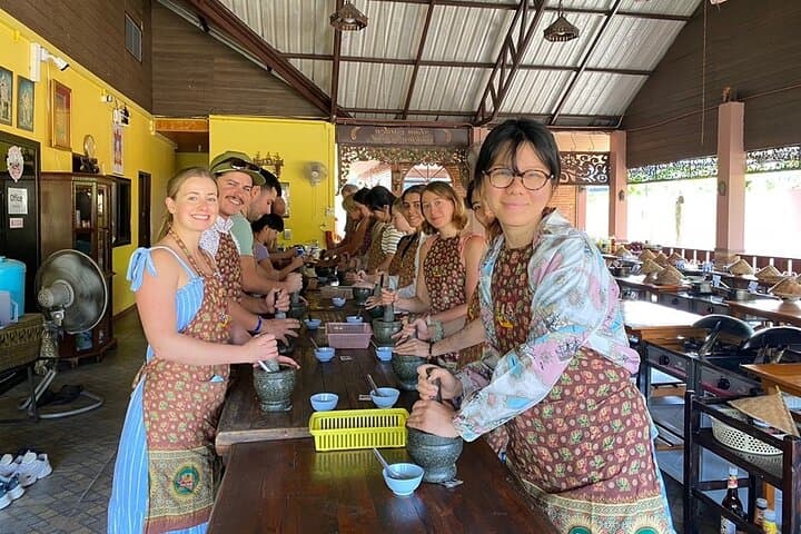 Chiang Mai Thai Cooking Market Tour: Lakeside Farm & Hands-On Class photo 2