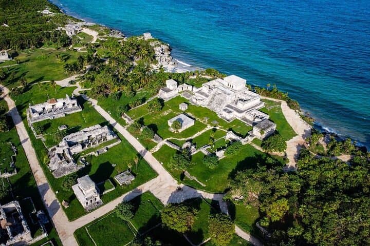 Tulum Express: Private Half-Day Tour with Museum and Beach
