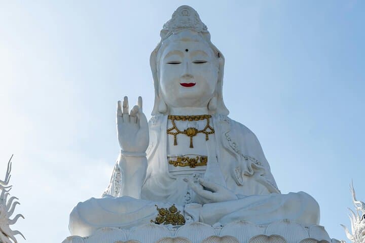 Chiang Rai White, Black & Blue Temple Day Tour — 5-Hour Cultural Circuit photo 6