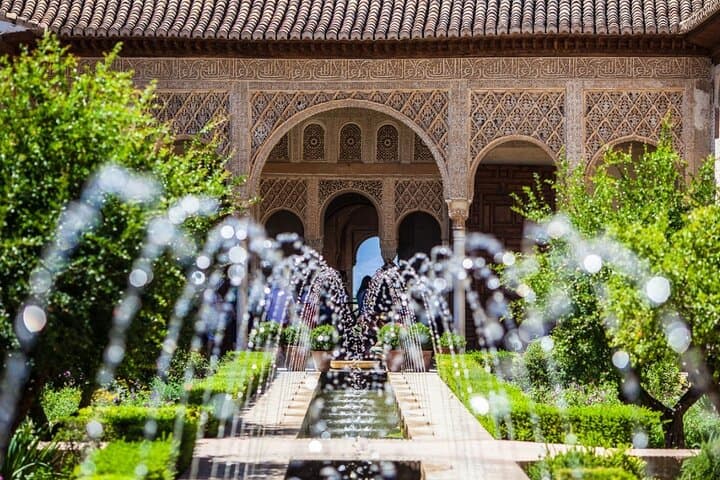 Private Alhambra and Granada Day Trip from Almería — 3‑Hour Guided Tour