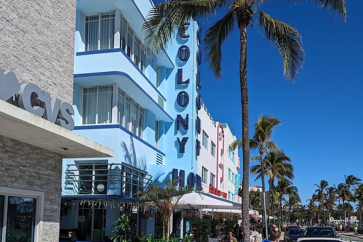 Miami 3-Hour French Tour: South Beach Art Deco, Design District & Wynwood photo 4