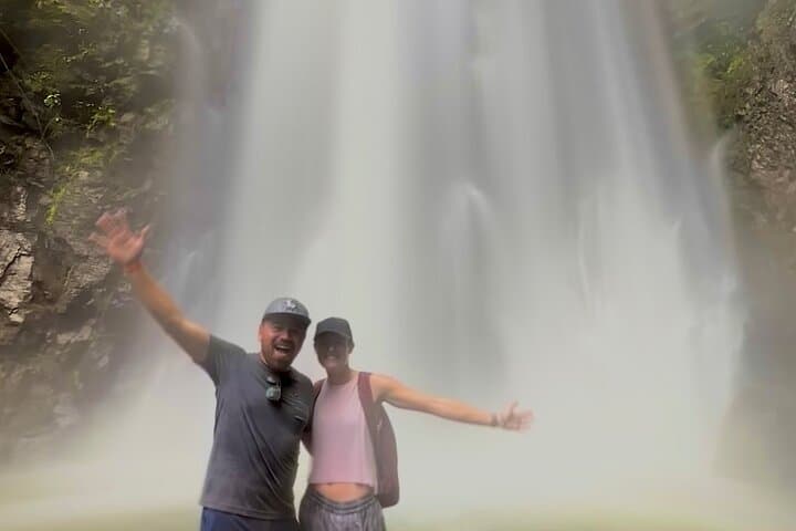 El Tigre Waterfall Private Tour — Monteverde Cloud Forest Hike & Horseback Return photo 3