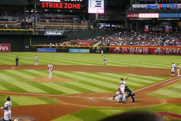 Arizona Diamondbacks Game Tickets at Chase Field — Stadium Guide & What to Expect photo 2