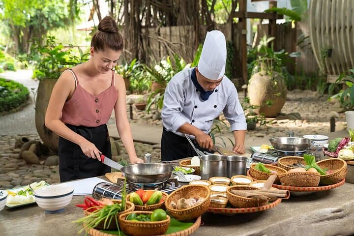 Balinese Cooking Class: Market, Farm & Traditional House Experience photo 6