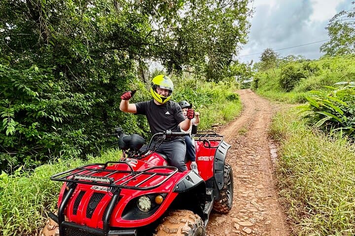 Panama ATV Pineapple Farm Tour: Mud, Hills & Finca Visit photo 4