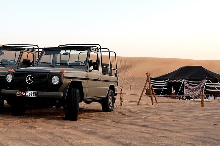 Morning Heritage Safari in Al Marmoom Desert Reserve – Vintage Land Rover & Bedouin Experience