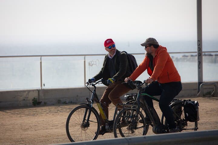Barcelona E‑Bike, Cable Car & Sailing: City-to-Sea Half-Day Adventure