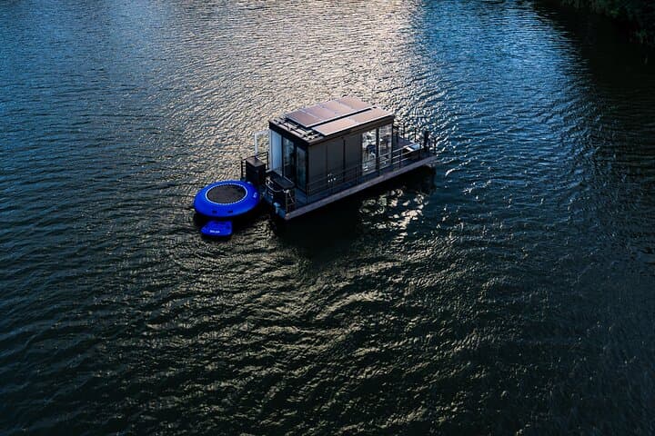 Private Floating Sauna and Winter Swim with Finnish Gourmet Tasting photo 6